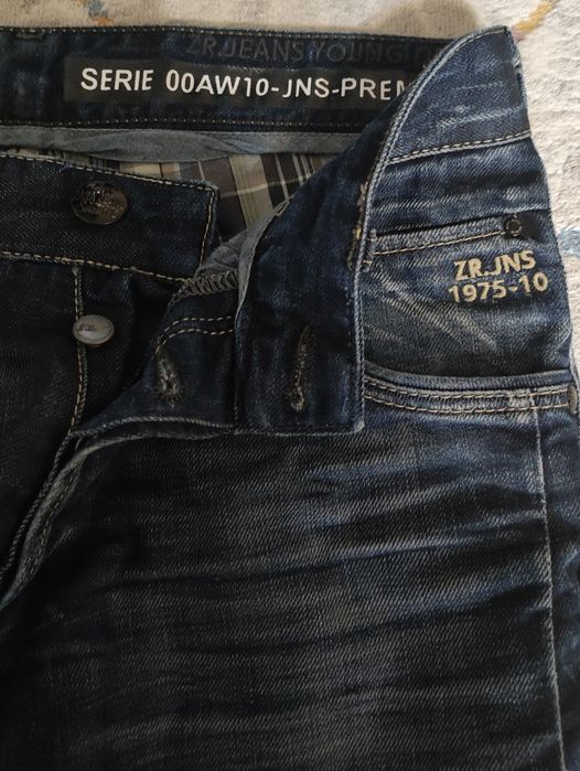 Джинсы.       .                .