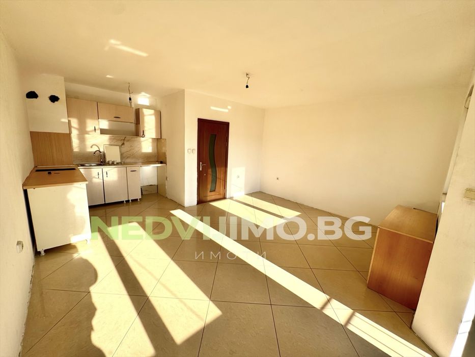 Двустаен апартамент в тухлена сграда в кв. Аспарухово