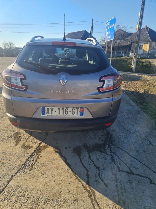 Vând Renault megane