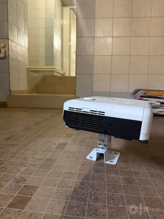 Проектор Epson для учебных центров
