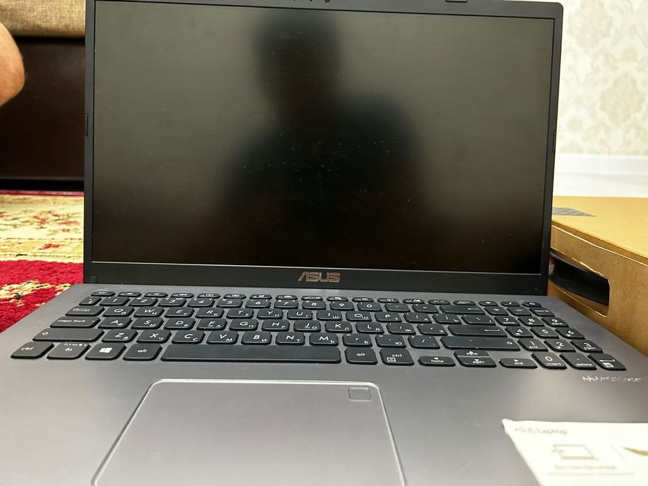 Продам ноутбук новый