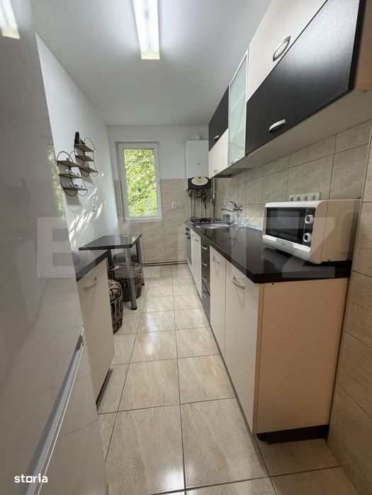 Apartament 4 camere, 78 mp, zona Cornisa