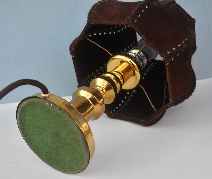 Lot de doua veioze retro-moderniste cu abajur in piele naturala