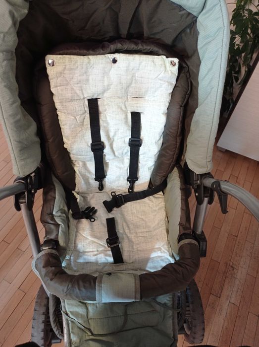 Комбинирана бебешка количка