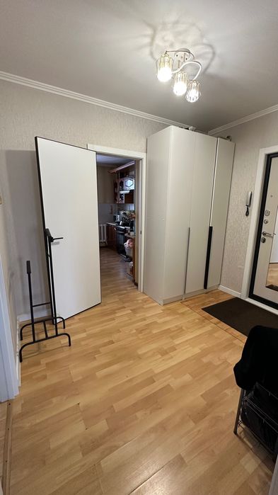 Продается 5 комн квартира