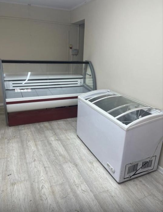 Витринный холодильник