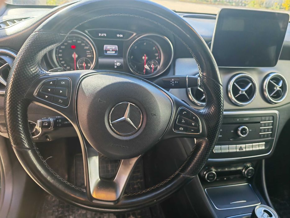 Mercedes-Benz CLA 220D 4Matic AMG Shooting Brake schimb/variante uk bg