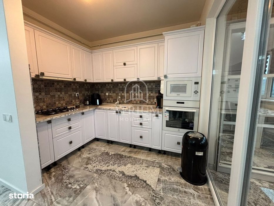 Apartament 3 camere la cheie, 86 mp utili, zona Vivo
