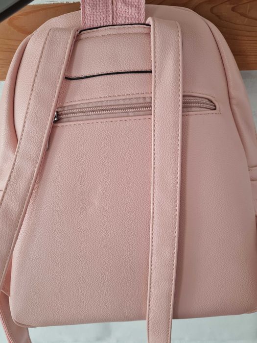 Розова раница и клъч