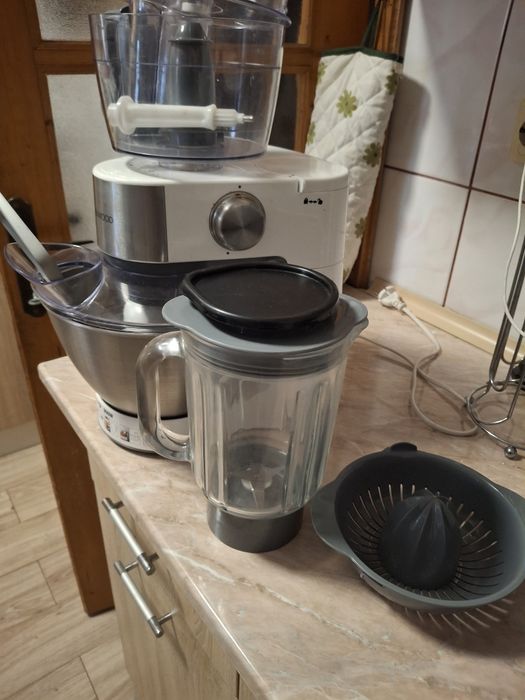 Robot de bucătărie