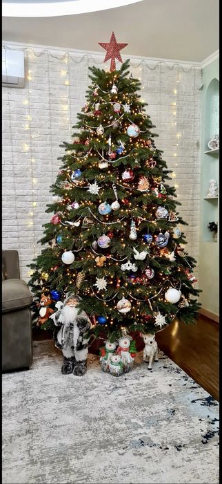 Шикарная елка, литая