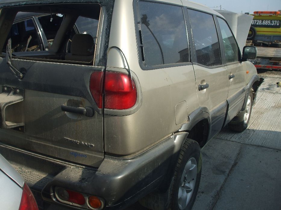 Dezmembrez nissan terrano 2004 3.0d automat au manual