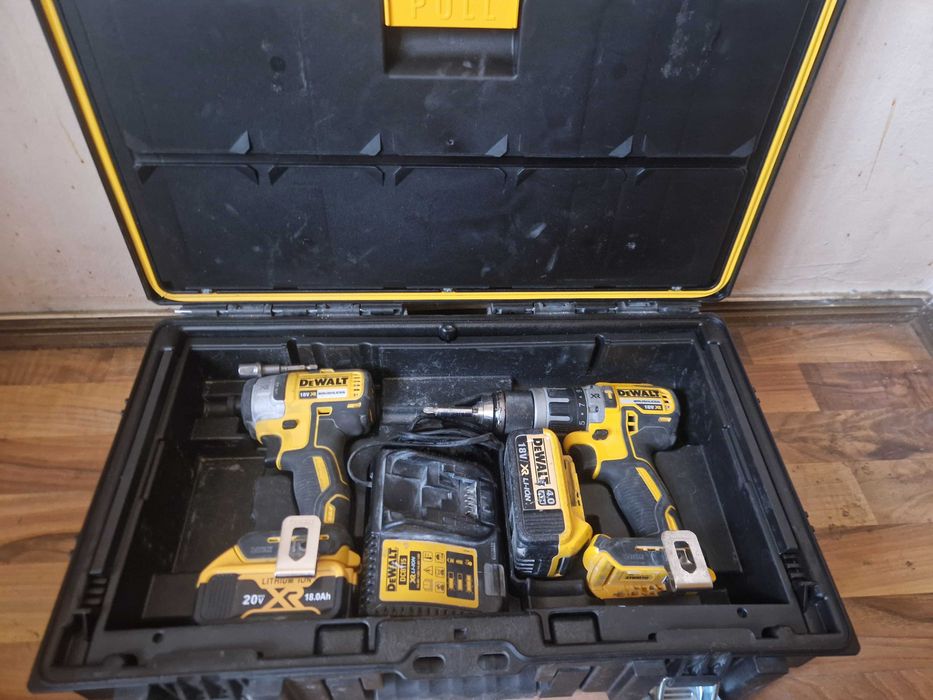 Акумулаторни машини комплект DEWALT