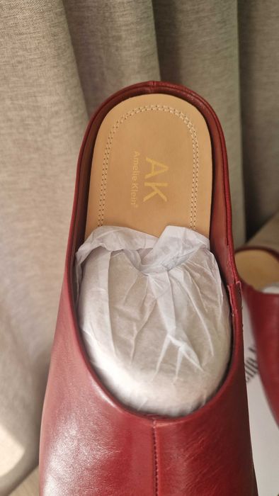 Продам новые кожаные мюли