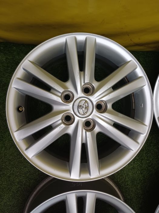 Диски R16 5x114.3 на Toyota и другие.