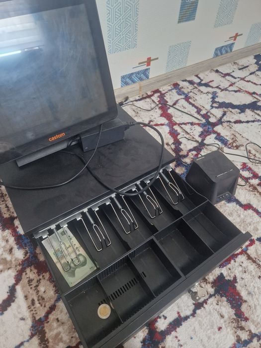 Продаётся кассовый аппарат