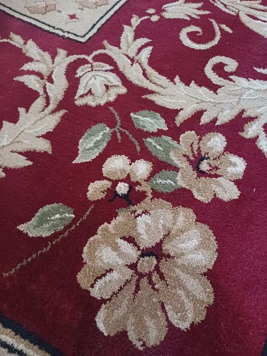 Ковер продаеться