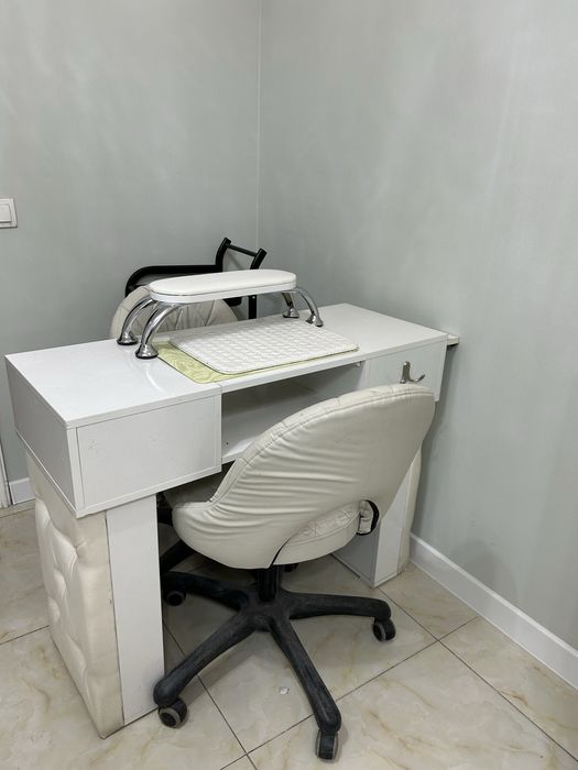 Срочно!!! Продается мебель для салона красоты