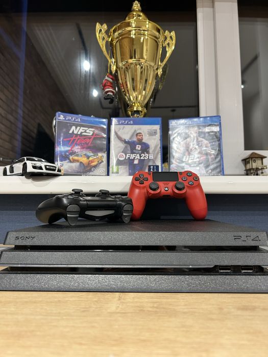 Продам 4 пс про с 2 джостиками