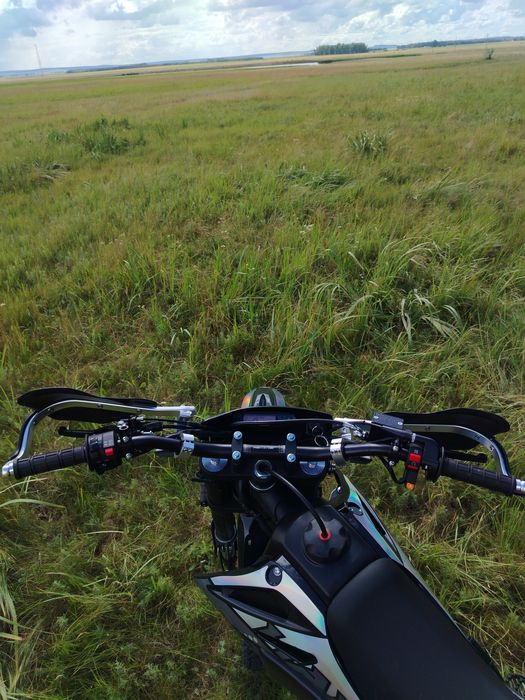 Продам эндуро 250куб