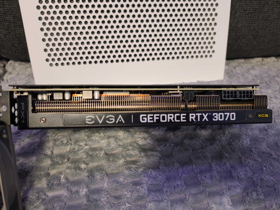 Placa video RTX 3070 EVGA XC3 ULTRA GAMING