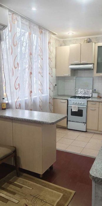 Метро Новза 3х комнатна. Можно всем жить!