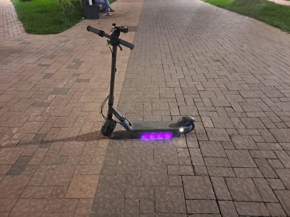 Детски электросамокат