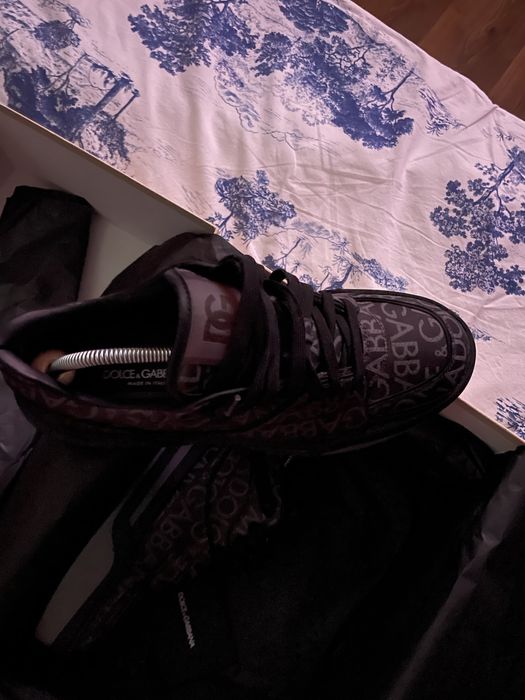 Vand o pereche frumoasa de adidas ORIGINALI % Dolce&Gabbana , cumparat