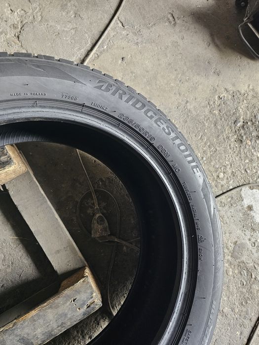 2 anvelope iarna 235 50 19 Bridgestone 2021