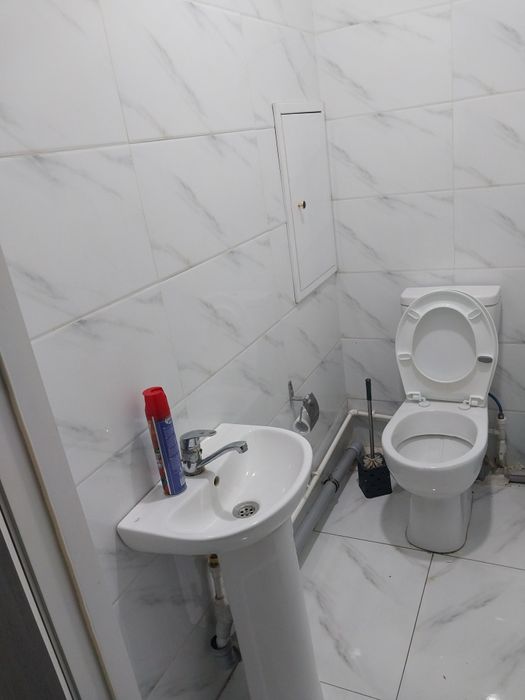 Kvartiraga bolla kere 2 kishi.