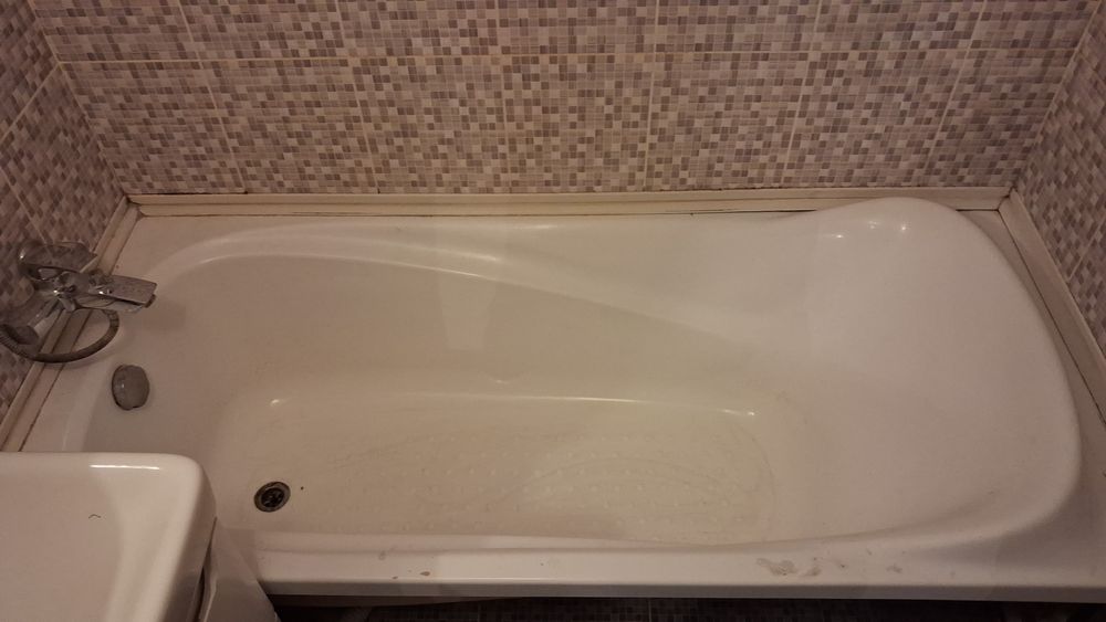 Ванна без повреждений