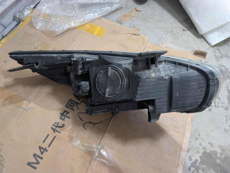 Фара левая Киа Каренс