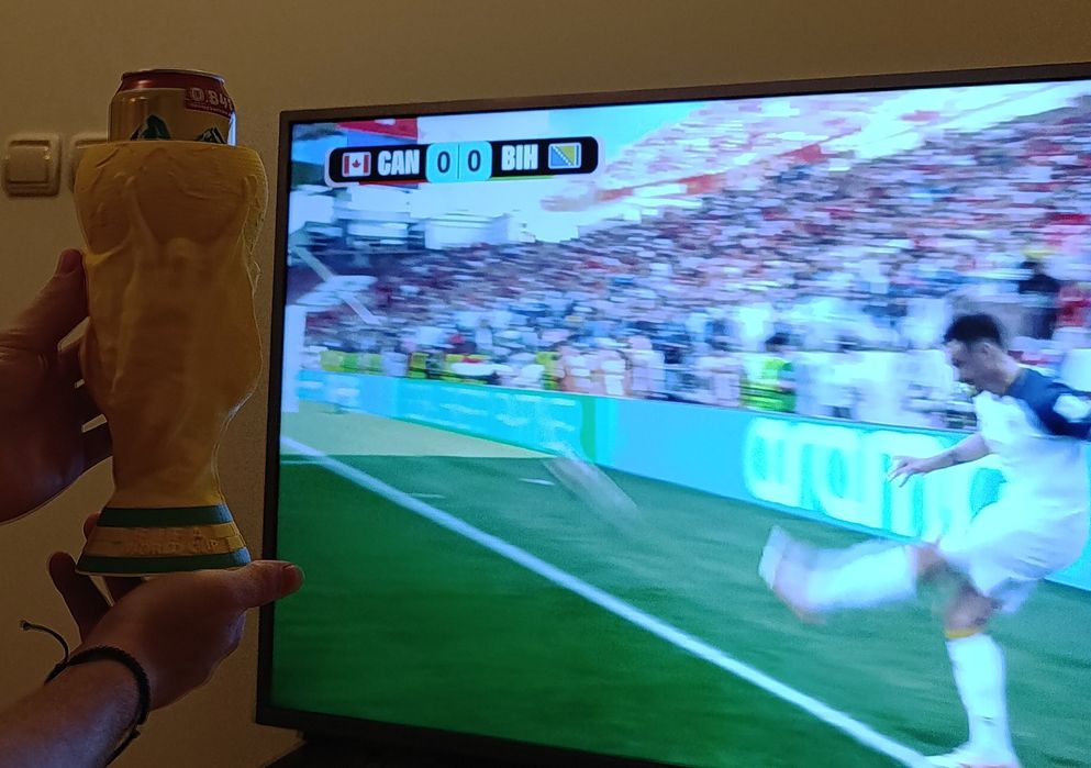 Поставка за кен / Can Holder – World Cup Trophy дизайн