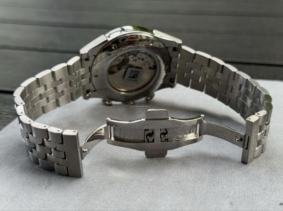 Швейцарские часы Hamilton,механический хронограф с автоподзаводом.