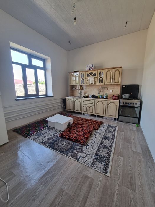 Srochna Surumda hovli sotiladi