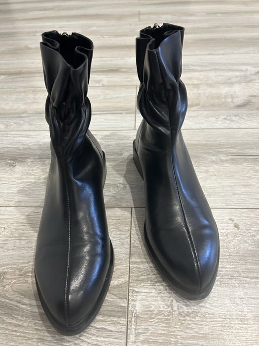 Продам женскую обувь