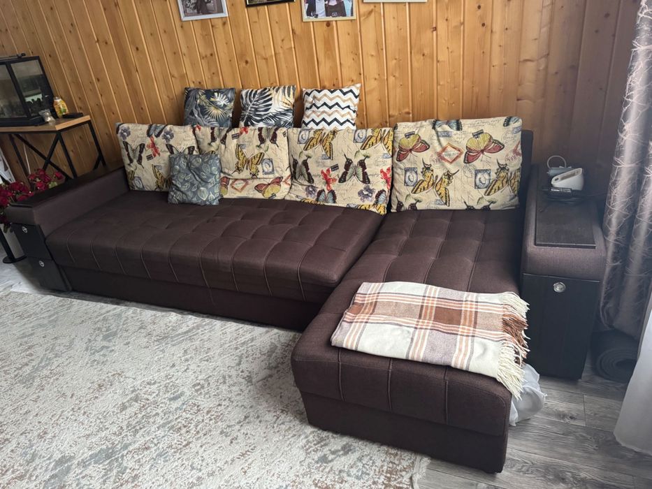 Продам диван угловой