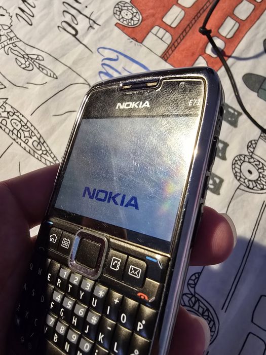 Nokia E Series E71
