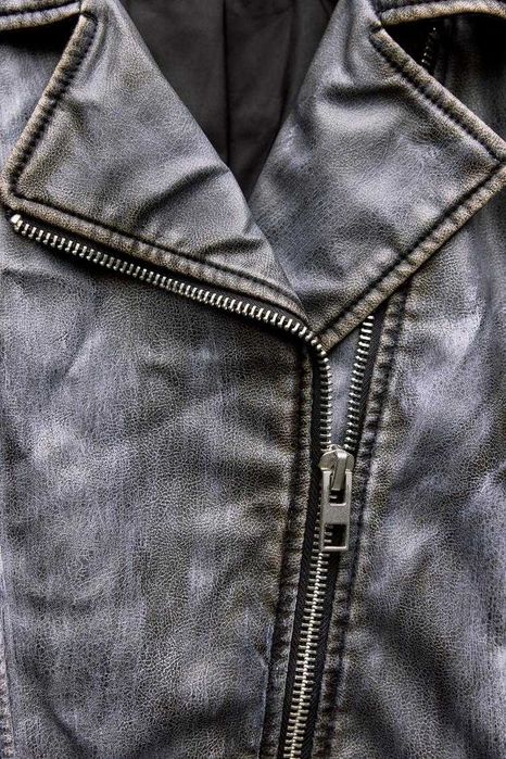 Рокерско яке Zara, размер S ново, с етикет.
