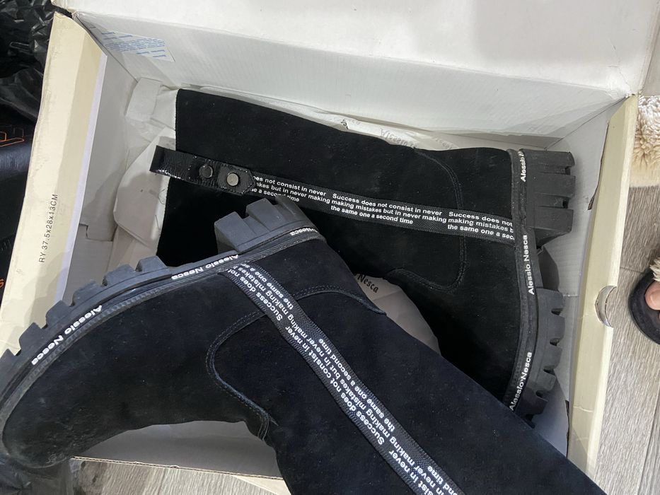 Продам детские щимние сапоги