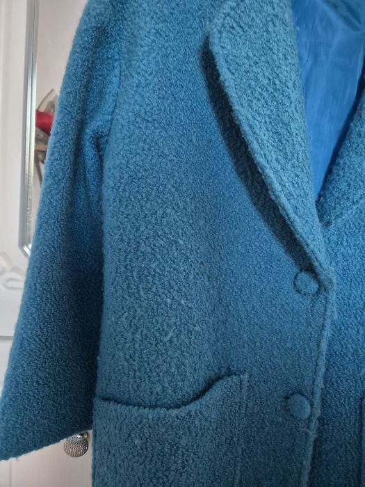 Продам пальто 46 размер