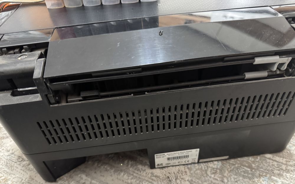 цветной принтер Epson