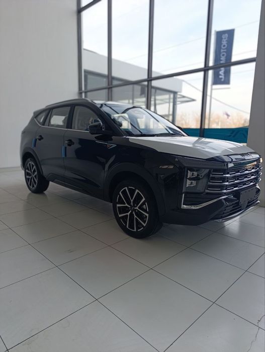 JAC. JS8
ТЕХНИК  ХУСУСИЯТЛАРИ

Ўриндиклар сони.         6
Умумий ўлчам