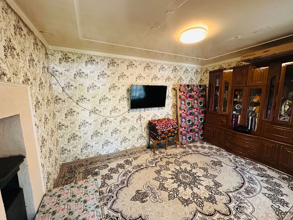 Srochno Sotiladi. 3 sotik 3 xona uyi bor qoshimcha 1 sotik bor