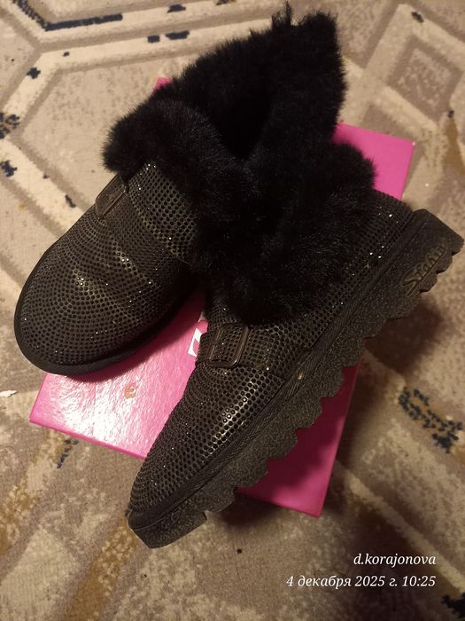 Ayollar qishki oyoq kiymi