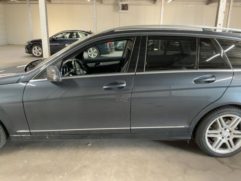 Mercedes-Benz C-Klasse C 220 CDI T BlueEfficiency Avantgarde 2013