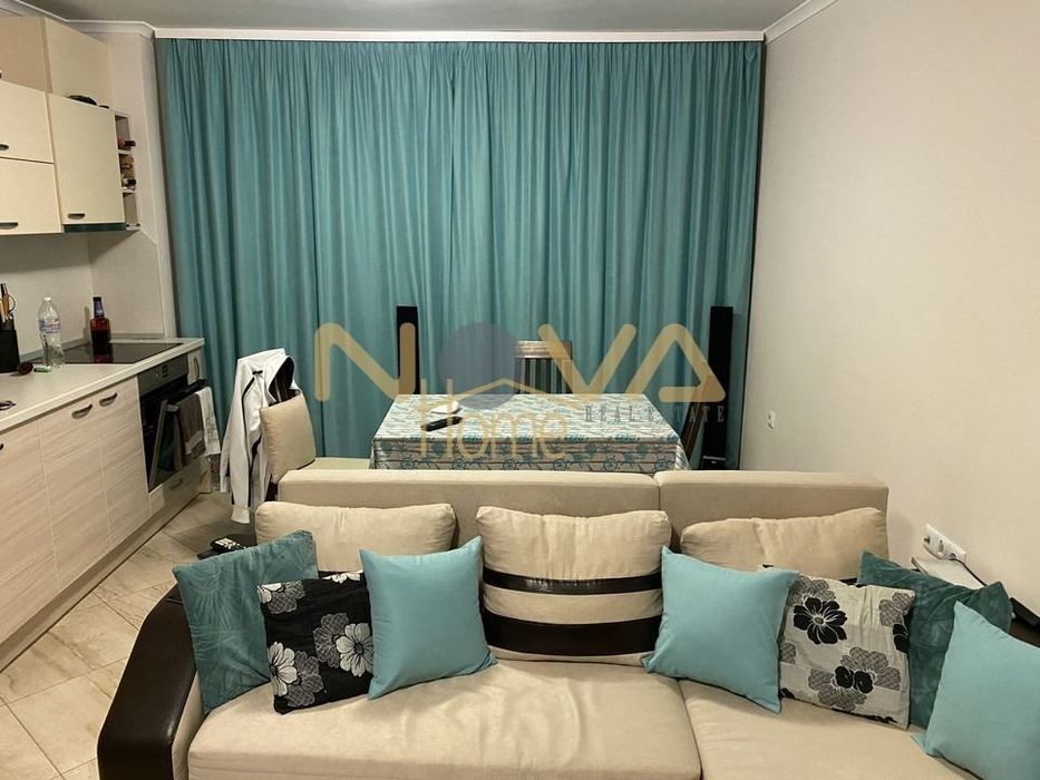 Дава се под наем Тристаен апартамент в Варна, Бриз - 80 кв.м за 707.88 € - Снимка #3