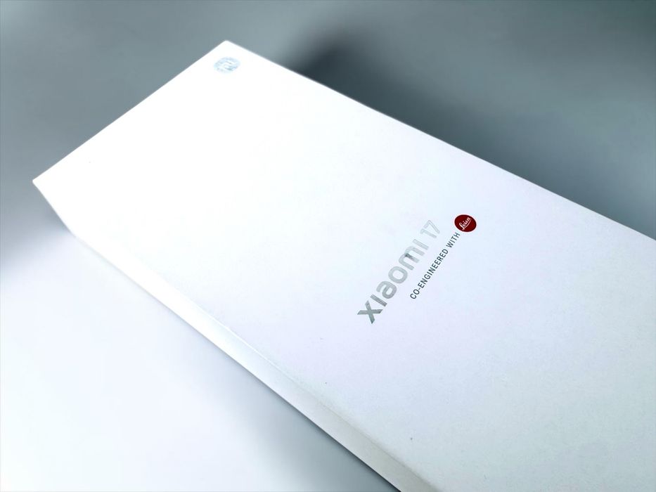 НОВ! Xiaomi 17 12RAM 256SSD White 2г. Гаранция!