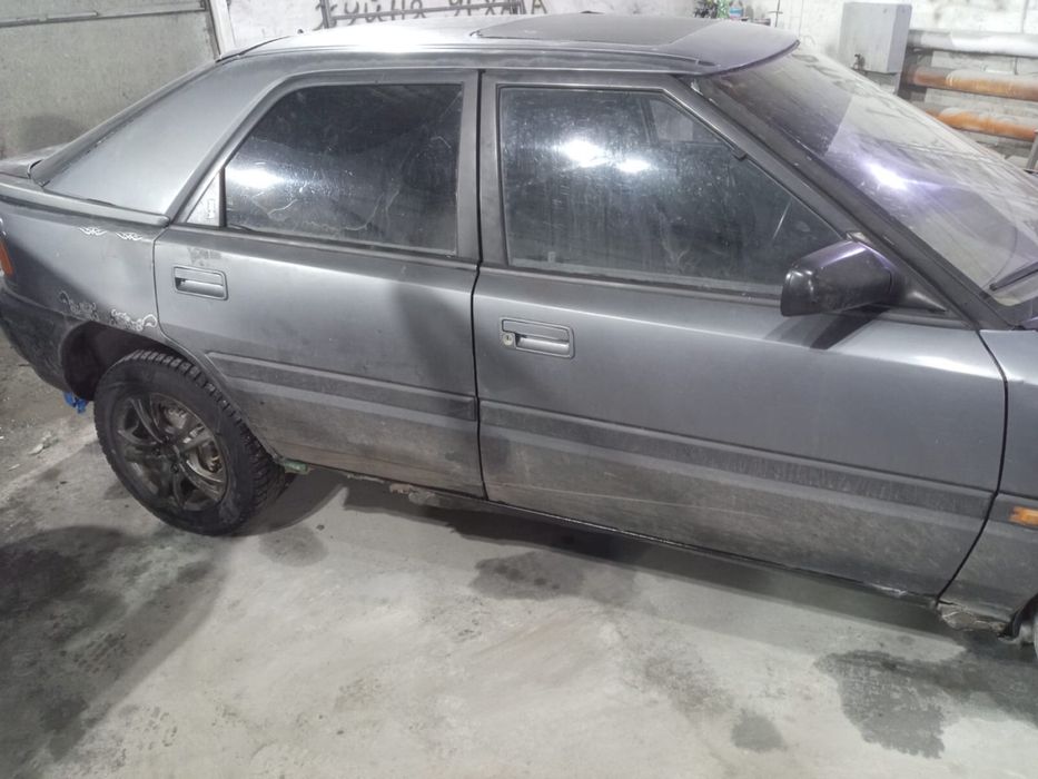 Mazda 323 на ходу 1.6