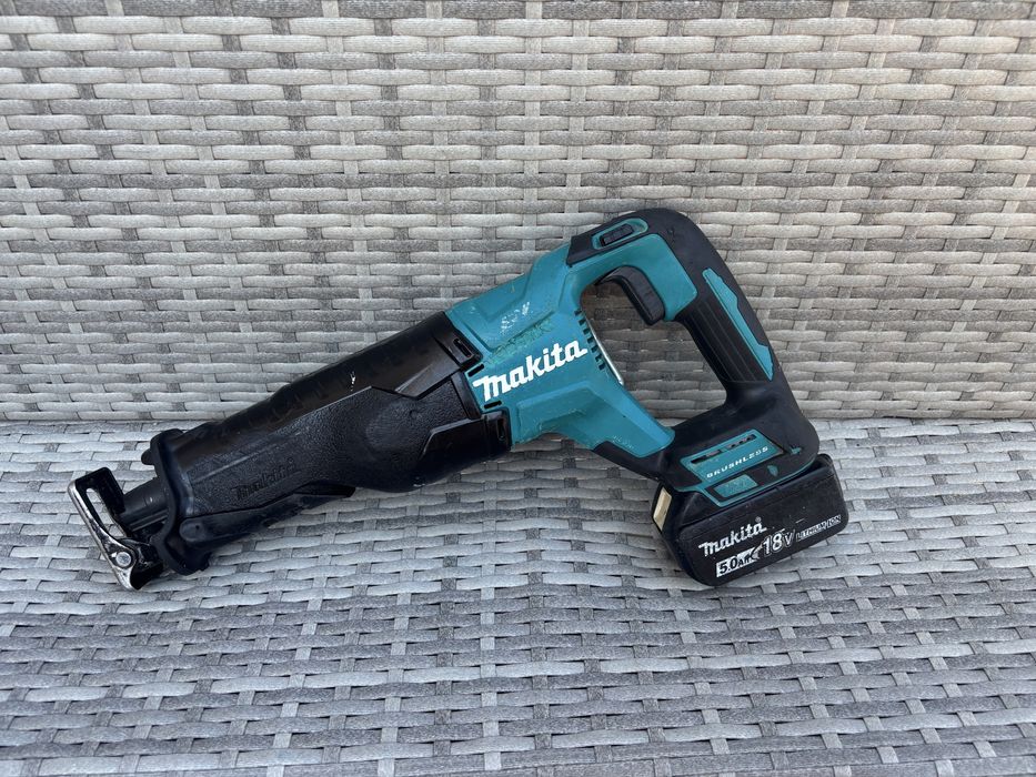 Fierastrau sabie makita DJR187